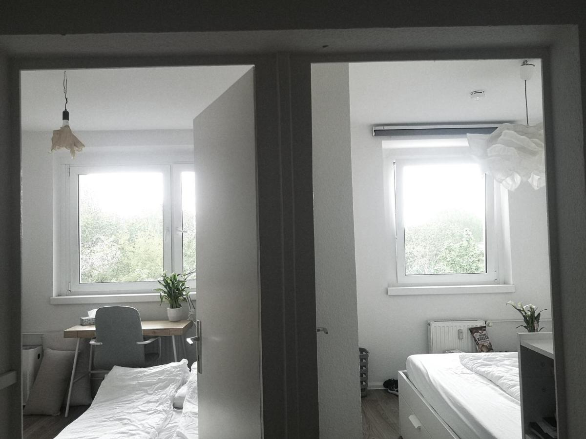 Female With Vegan Breakfast Accommodatie bij particulieren Berlijn
