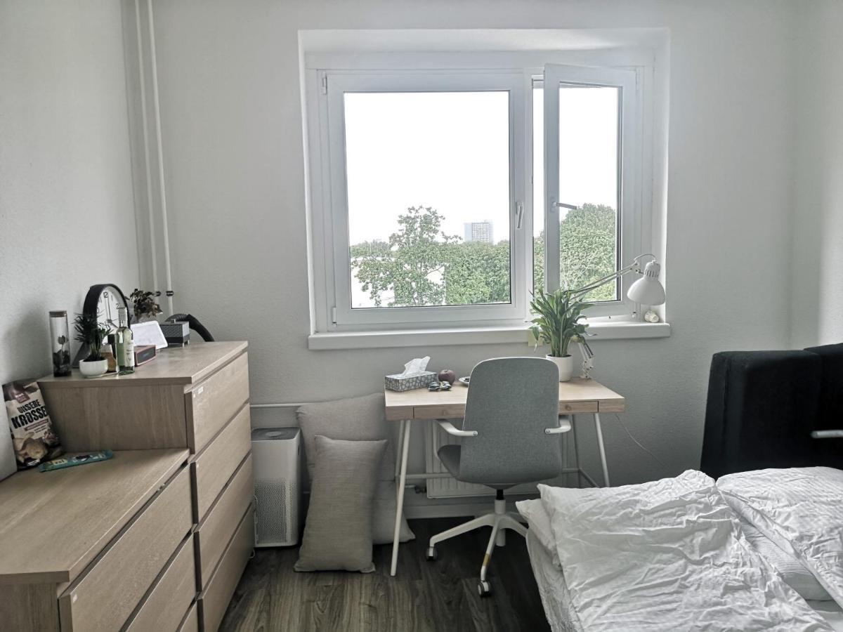 Accommodatie bij particulieren Female With Vegan Breakfast